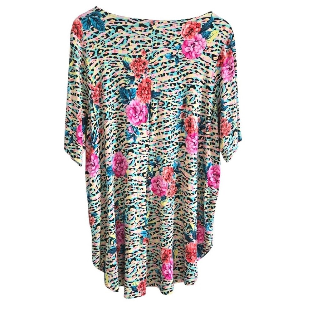 Torrid Super Soft Knit Tunic Leopard Floral Top Criss-Cross Front Size 3X - Picture 7 of 9